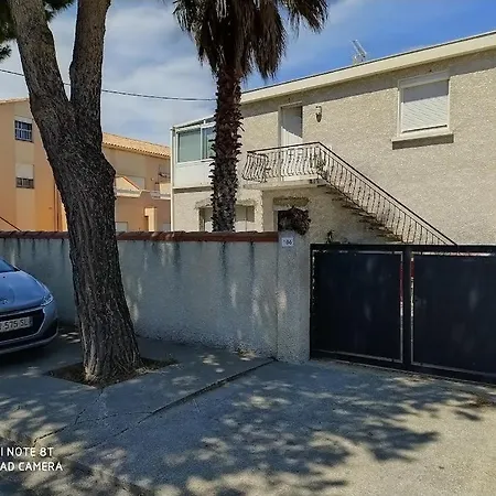 Les Goelands Ca Nous Va Entier * بورت-لا-نوفيل